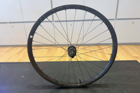 Roda Traseira Roval Traverse Carbon